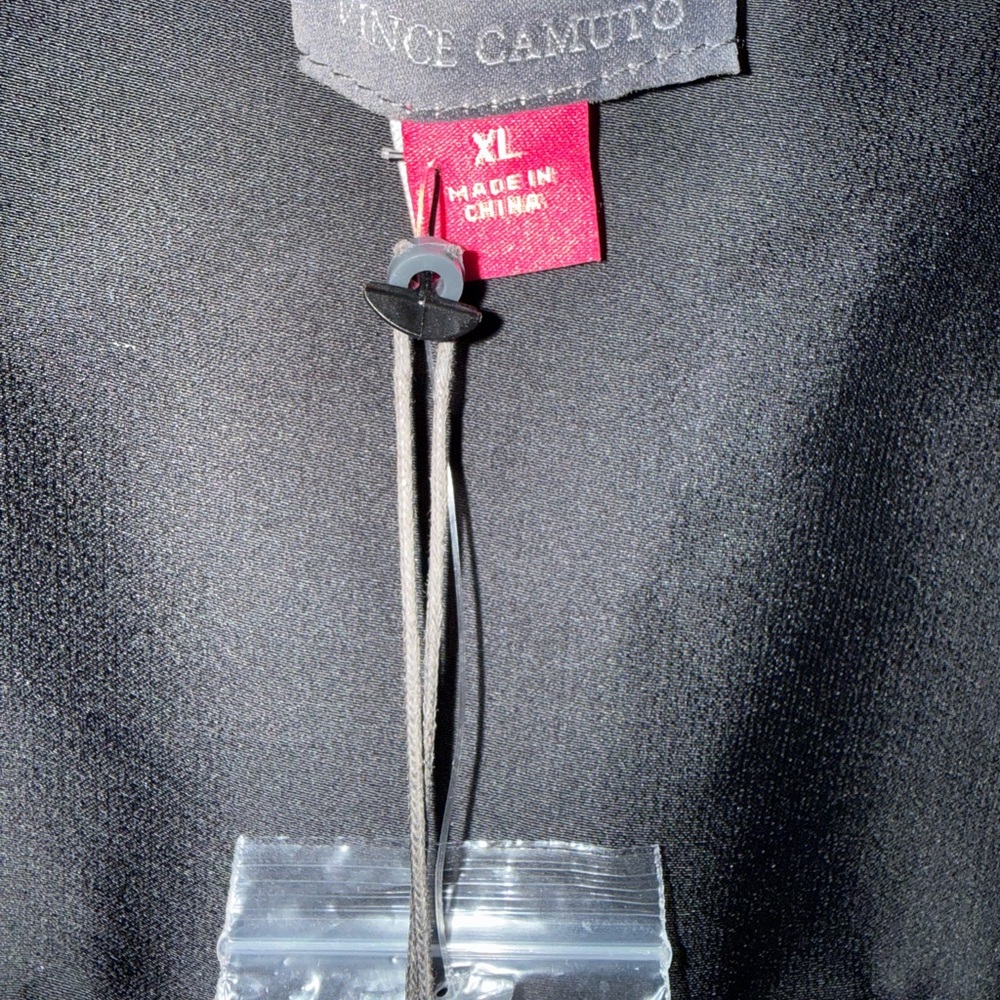 NWT Vince Camuto Woven Contrast Trim Black Flare Sleeve Tie Front Blouse Size Xl - Picture 3 of 6